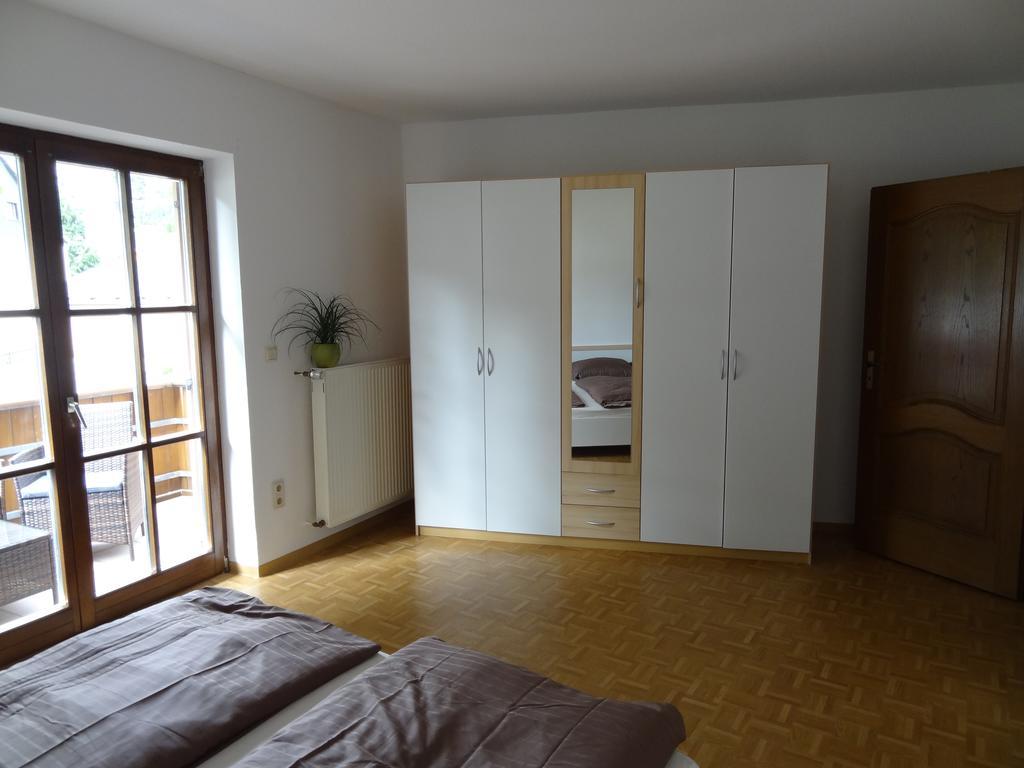 Ferienhaus van Vliet Morbach Zimmer foto
