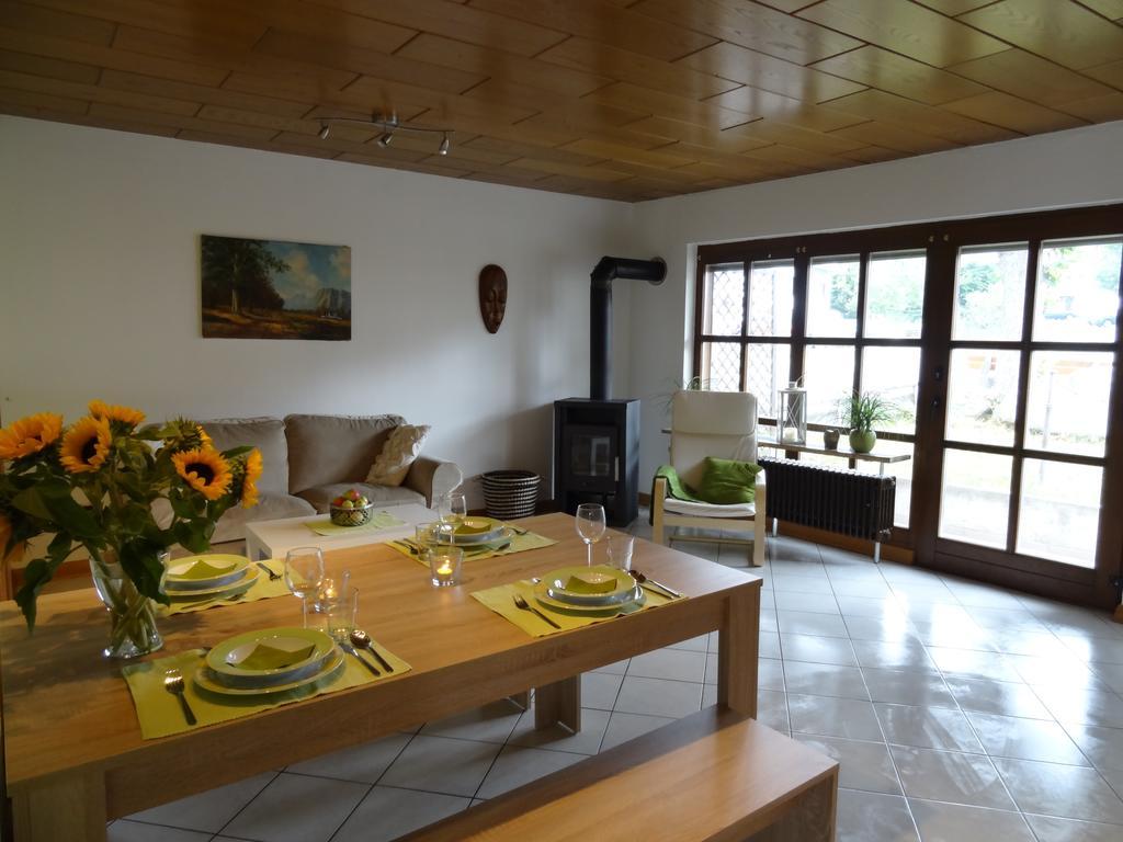 Ferienhaus van Vliet Morbach Zimmer foto